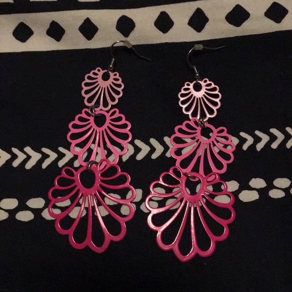 Old Navy Jewelry - Flower earrings *$3 in bundle*